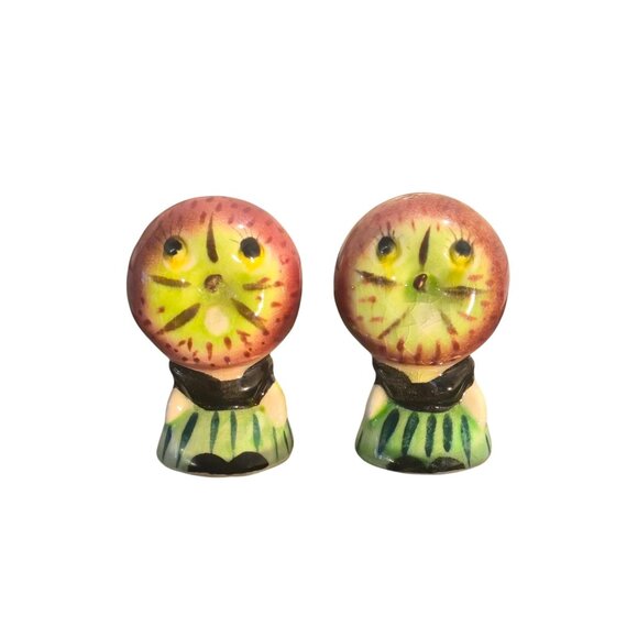 Vintage Anthropomorphic fruit  Salt & Pepper Shakers Apple Head Japan 1950s - Picture 2 of 9